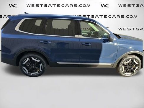 New 2025 Kia Telluride EX w/ EX Captain's Chair Package image 17