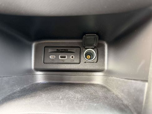 Used 2023 Chevrolet Equinox LT AWD/4WD image 21