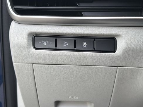 Used 2024 Kia Telluride S FWD image 19