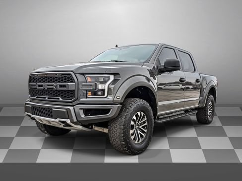 Used 2020 Ford F150 Raptor image 3