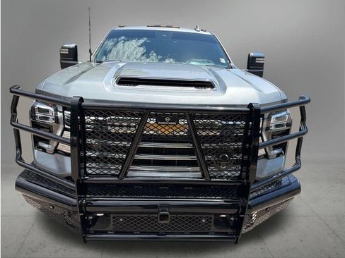 Used 2024 Chevrolet Silverado 3500 High Country w/ High Country Premium Package AWD/4WD image 8