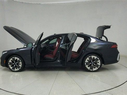 Used 2026 BMW 540i xDrive 540i xDrive image 71