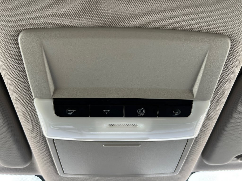 Used 2024 Nissan Rogue S FWD image 7