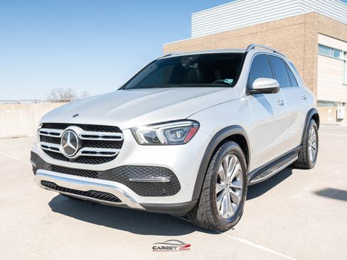 Used 2020 Mercedes-Benz GLE 350 4MATIC w/ Premium Package image 3