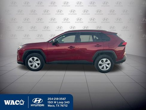 Used 2020 Toyota RAV4 LE image 10
