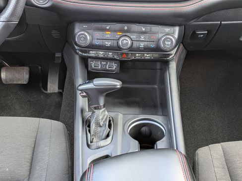 Certified 2025 Dodge Durango GT AWD/4WD image 17