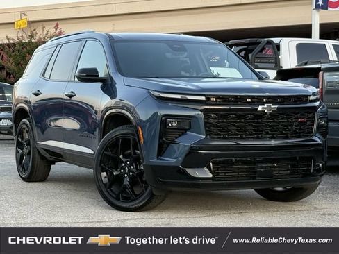 Used 2026 Chevrolet Traverse RS w/ LPO, Floor Liner Package AWD/4WD image 2