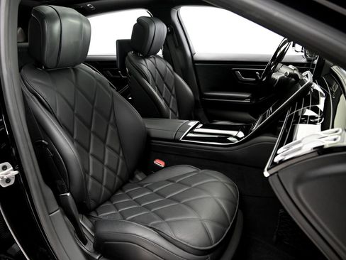 Used 2024 Mercedes-Benz Maybach S 680 4MATIC image 14