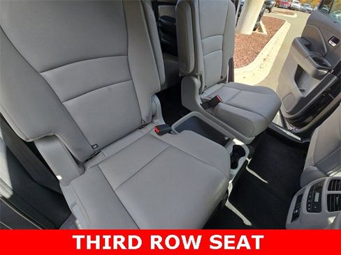 Used 2019 Honda Pilot Touring image 11