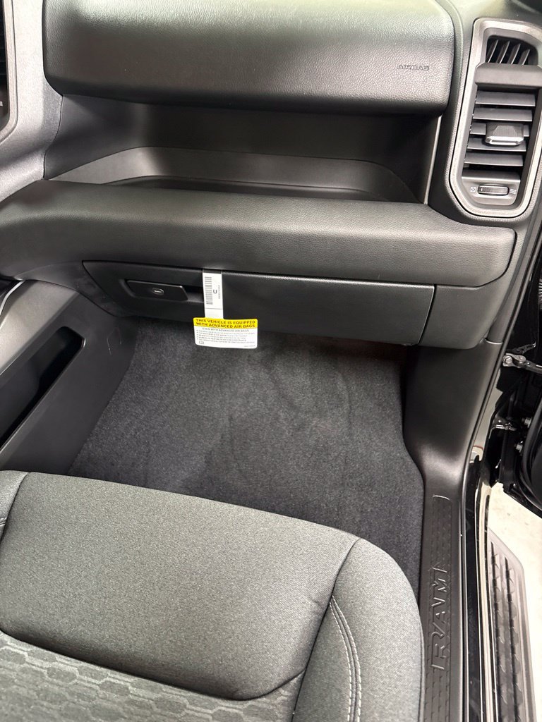 New 2027 RAM 1500 Express AWD/4WD image 26