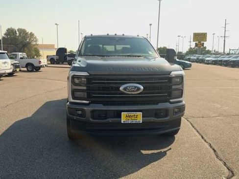 Used 2026 Ford F350 Platinum AWD/4WD image 3