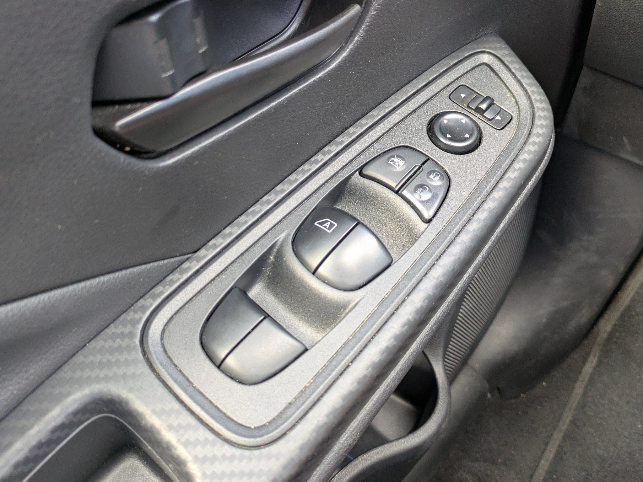 Certified 2025 Nissan Versa S FWD image 22