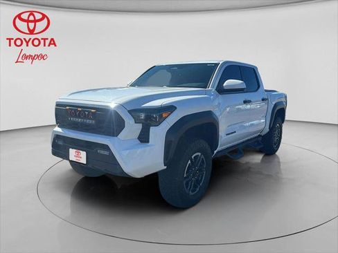 Certified 2024 Toyota Tacoma TRD Off-Road AWD/4WD image 1