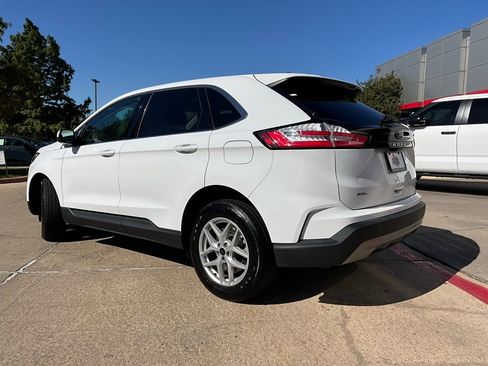 Used 2024 Ford Edge SEL image 8