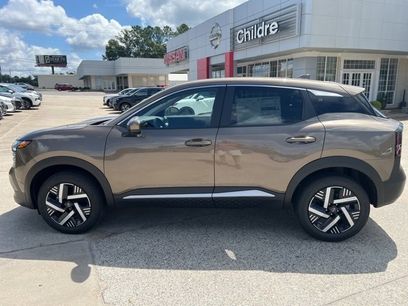 New 2025 Nissan Kicks SV