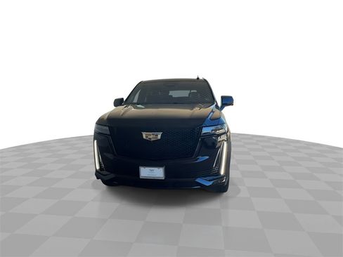 Used 2023 Cadillac Escalade ESV Sport Platinum image 3