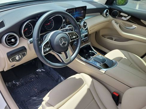 Used 2021 Mercedes-Benz GLC 300 image 22