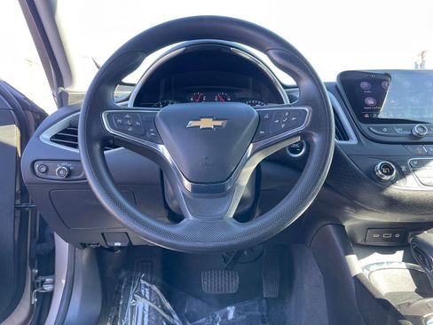 Used 2023 Chevrolet Malibu LT image 28