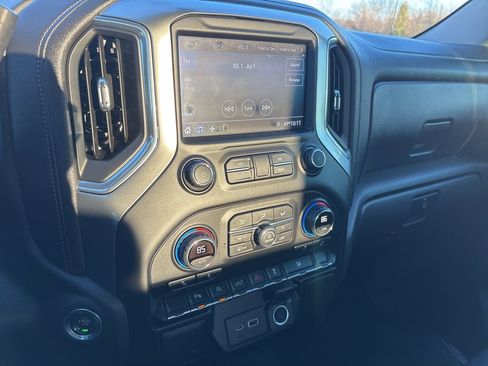 Used 2020 Chevrolet Silverado 1500 RST w/ Texas Edition image 15