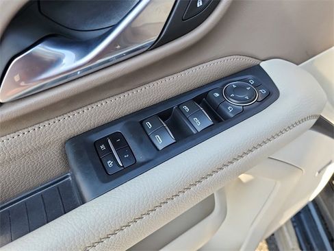 Used 2022 GMC Yukon Denali w/ Denali Ultimate Package image 12