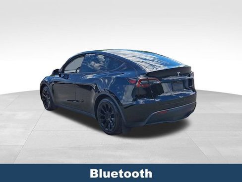 Used 2021 Tesla Model Y Long Range AWD/4WD image 5