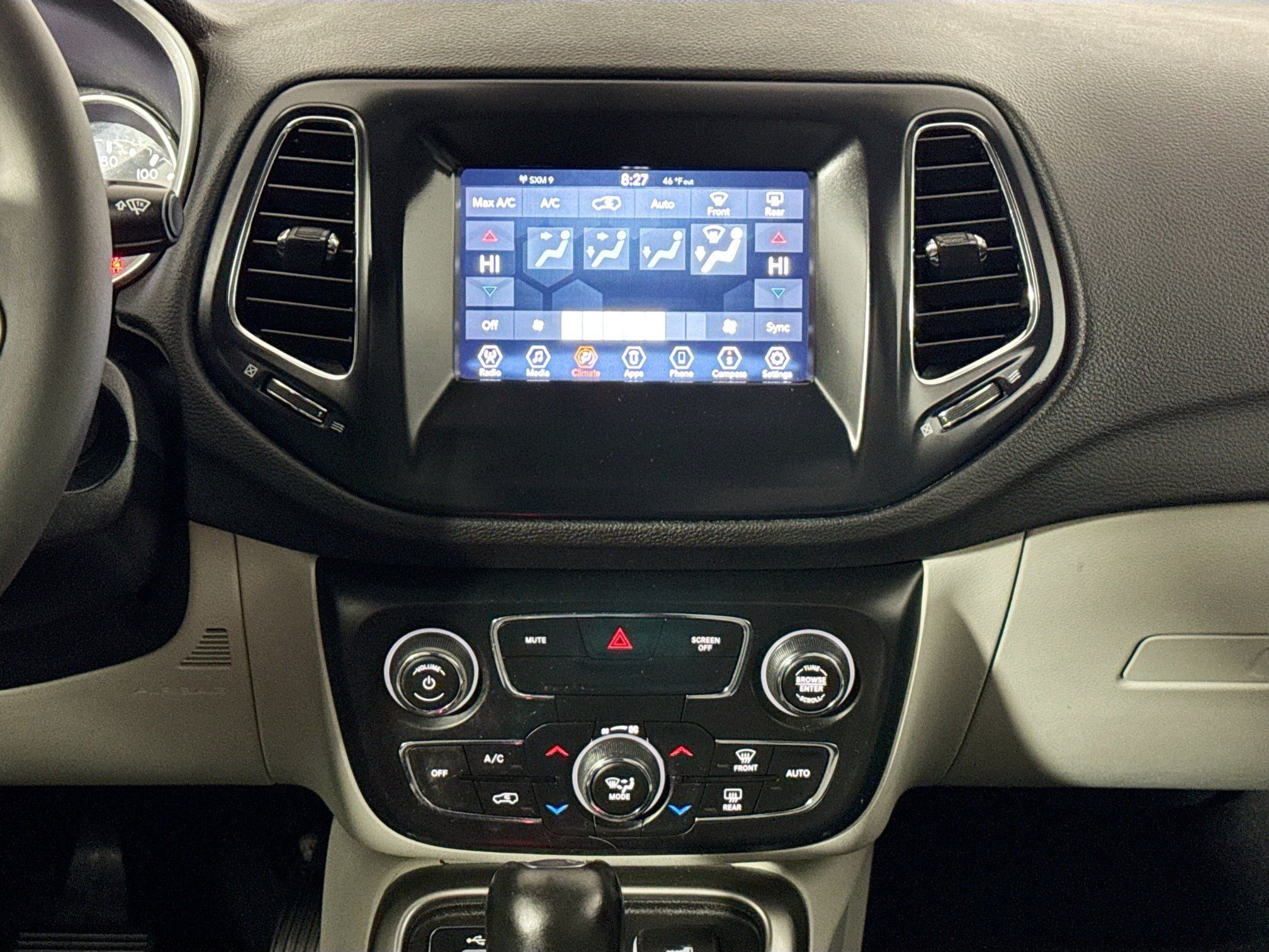 Used 2021 Jeep Compass Latitude FWD image 27