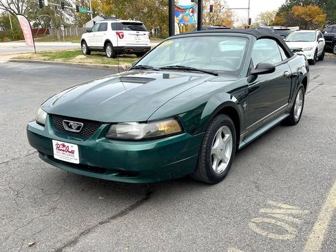 Used 2001 Ford Mustang Premium image 4