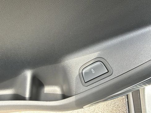New 2026 GMC Acadia Elevation w/ Elevation Premium Package FWD image 28