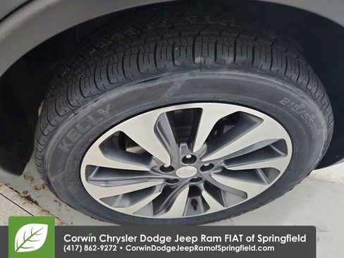 Used 2022 Buick Encore Preferred w/ Safety Package II image 33