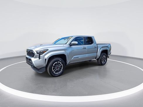 Certified 2024 Toyota Tacoma TRD Sport AWD/4WD image 5