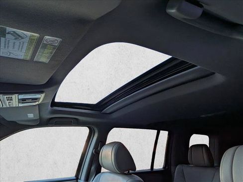 Used 2012 Honda Pilot EX-L image 17