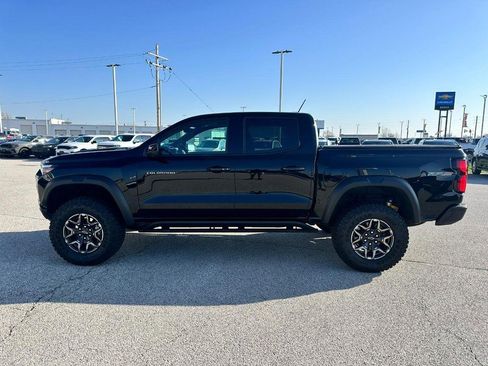 Used 2025 Chevrolet Colorado ZR2 w/ Technology Package image 2
