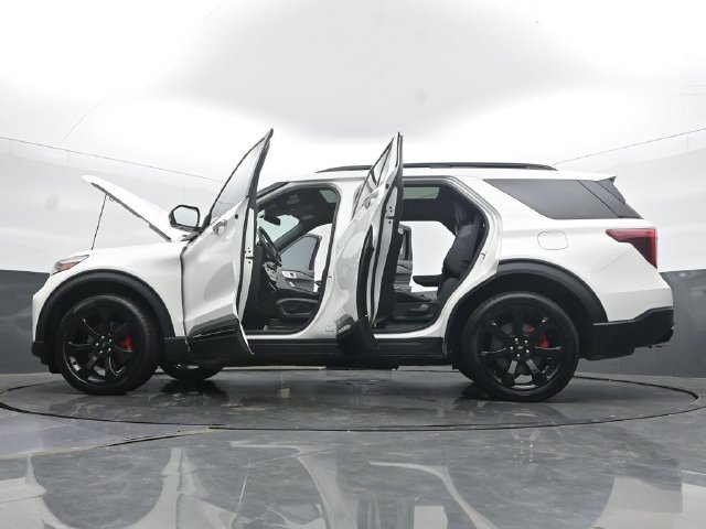 Used 2023 Ford Explorer ST w/ Technology Package AWD/4WD image 59