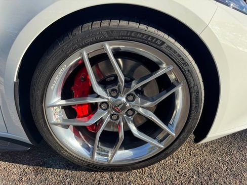 Used 2025 Chevrolet Corvette Z06 image 18