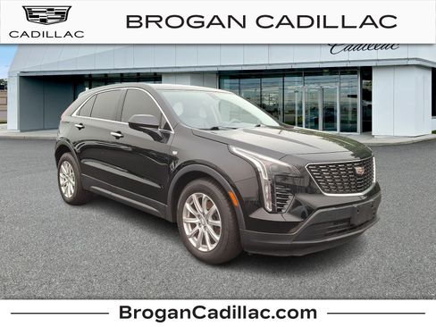 Used 2019 Cadillac XT4 Luxury AWD/4WD image 1