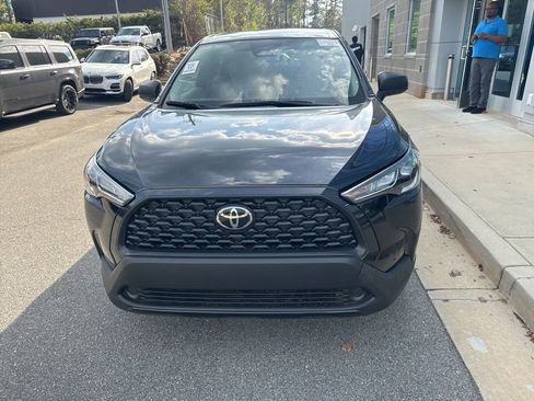 Used 2024 Toyota Corolla Cross L image 15