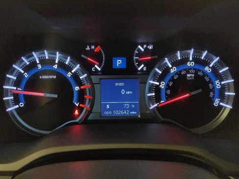 Used 2016 Toyota 4Runner SR5 RWD image 23