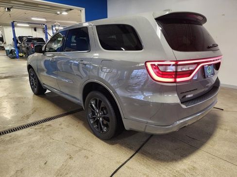 Used 2022 Dodge Durango SXT w/ Blacktop Package image 2