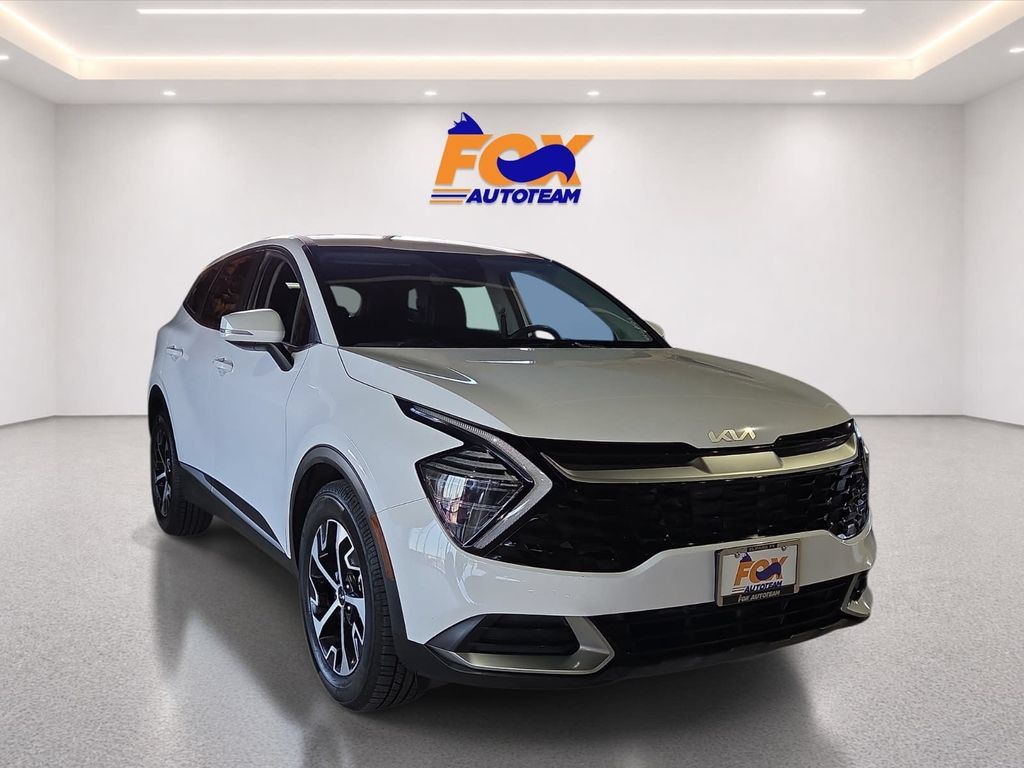 Used 2024 Kia Sportage EX FWD image 5