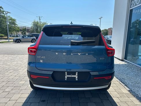 Used 2023 Volvo XC40 B5 Plus w/ Protection Package Premier AWD/4WD image 29