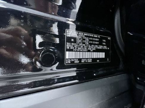Certified 2022 Toyota RAV4 LE AWD/4WD image 27