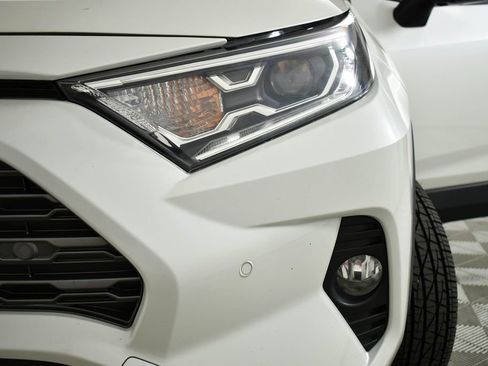 Certified 2019 Toyota RAV4 Limited image 2