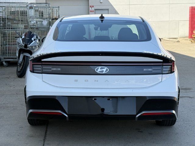 Used 2024 Hyundai Sonata SEL FWD image 5