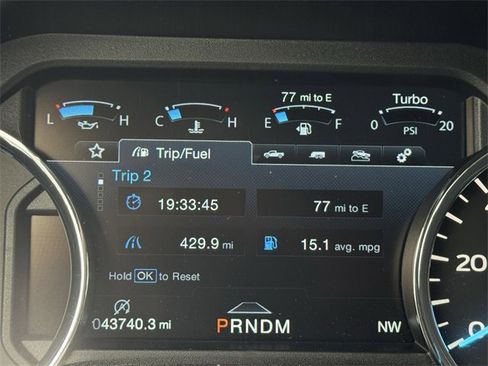 Used 2019 Ford F150 Platinum w/ Equipment Group 701A Luxury image 14