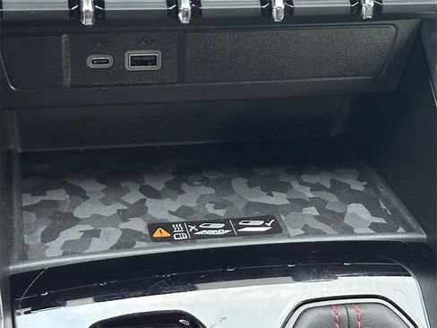 Used 2024 Chevrolet Colorado Z71 w/ Z71 Convenience Package 2 image 29