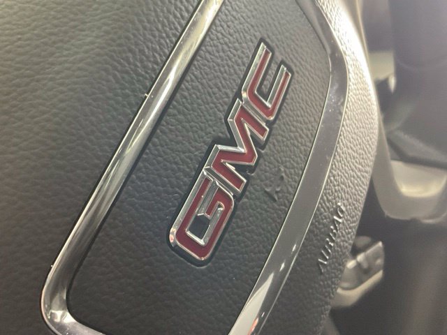 Used 2023 GMC Acadia SLE w/ Driver Convenience Package FWD image 42