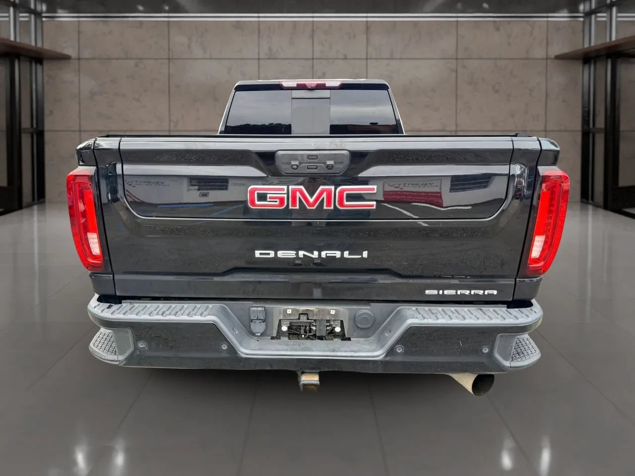 Used 2023 GMC Sierra 3500 Denali w/ Denali Ultimate Package AWD/4WD image 4