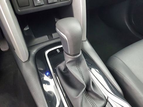 Used 2025 Toyota Corolla Cross XLE FWD image 30