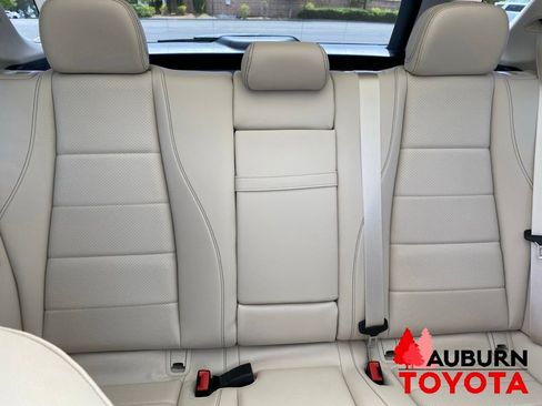 Used 2022 Mercedes-Benz GLE 350 4MATIC image 23