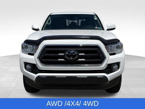 Used 2021 Toyota Tacoma SR5 AWD/4WD image 12